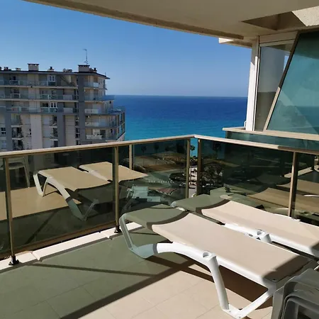 Apartament With Sea View Pool & Private Parking *