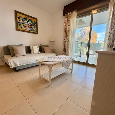 Apartament With Sea View Pool & Private Parking *